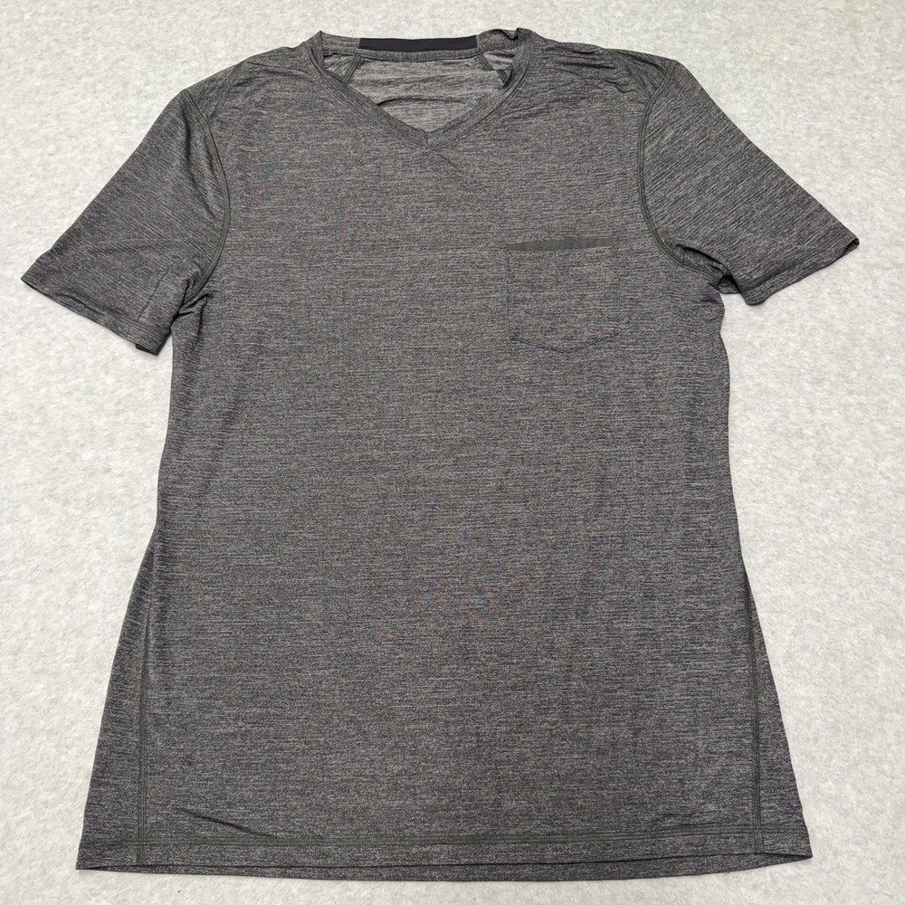 Lululemon Shirt Mens Medium Gray V-Neck Short Sleeve Pocket Performance Tee